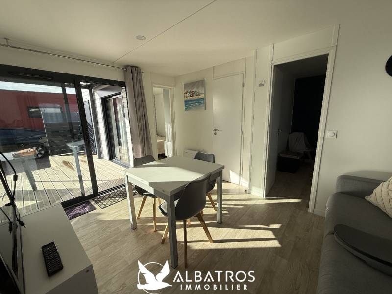 CHALET DANS PARC DE LOISIR HERMANVILLE SUR MER 14880  