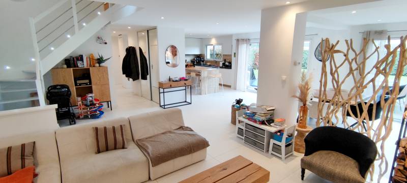 A LA VENTE - MAISON HABITABLE DE PLAIN PIED A RANVILLE PROCHE DE TOUTES LES COMMODITES