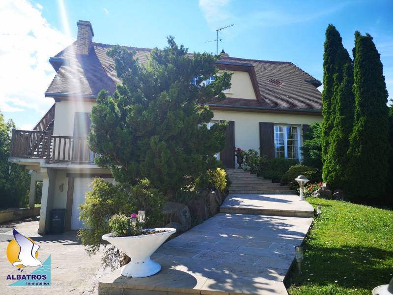 A VENDRE MAISON TRADITIONELLE F7/T7 OUISTREHAM 14 CALVADOS PROCHE HERMANVILLE