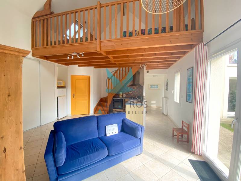 A ACQUERIR - Maison avec espace gîte et mezzanine