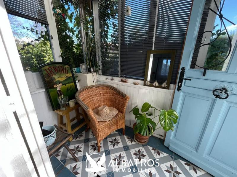 EXCLUSIVITE - Jolie maison de charme, 3 pièces principales, 2 chambres, plus de 60 m² habitable, proche de la plage