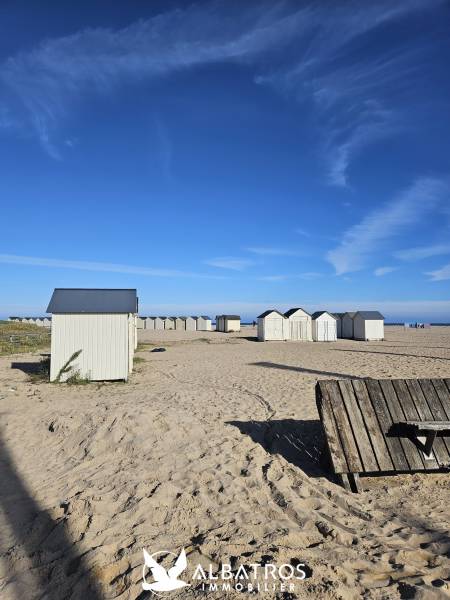 A vendre cabine de plage ouistreham