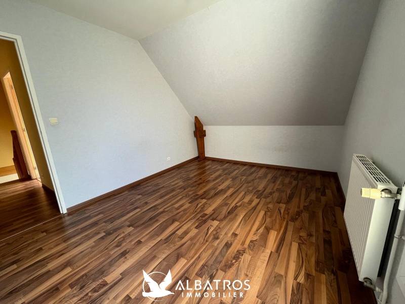 a la vente maison familiale caresserons caen nord avec jardin