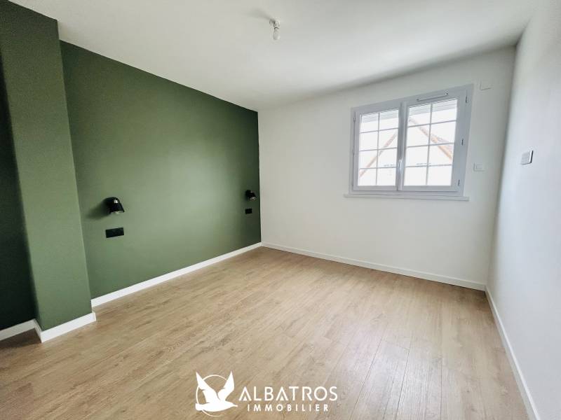 Jolie maison des années 1970, 95 m², 5 pièces principales, 3 chambres IFS 14123  