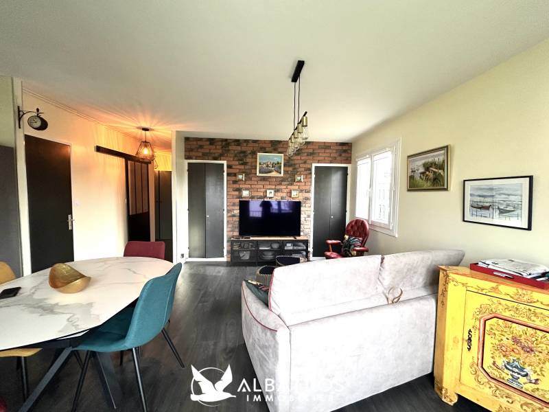 EXCLUSIVITE • Appartement 2 pièces, 1 chambre, 46 m², au premier étage, proche commerces